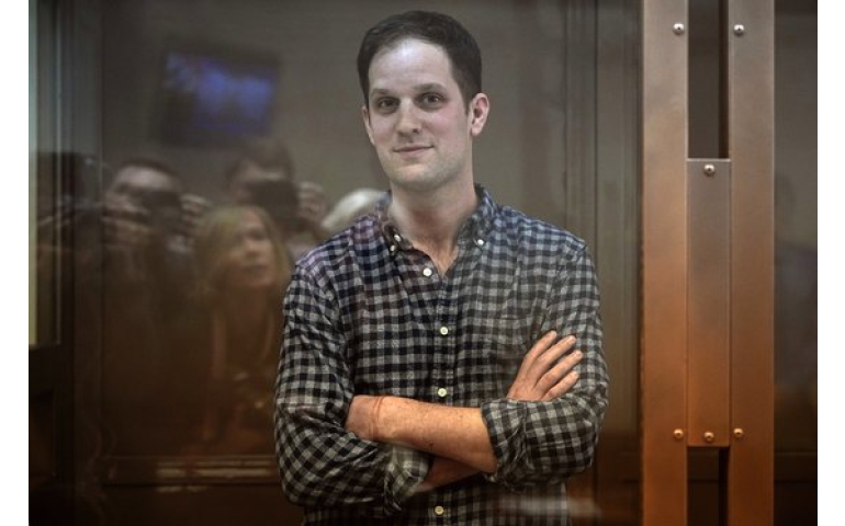 Америкийн хууль тогтоогчид Орост хоригдож буй сэтгүүлчид захидал бичив