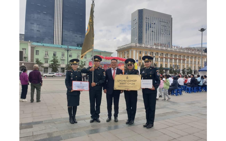 Их буучдыг "Цусны донор хамт олон" хэмээн өргөмжилжээ